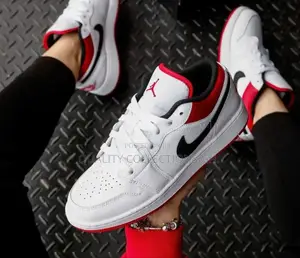 Air Jordan 1 Chicago White Red