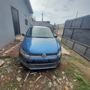 Volkswagen Polo 2019 Blue