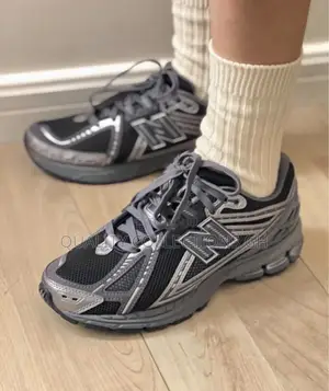 Authentic New Balance 1906r