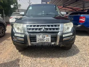 Mitsubishi Pajero 3.0 2012 Black
