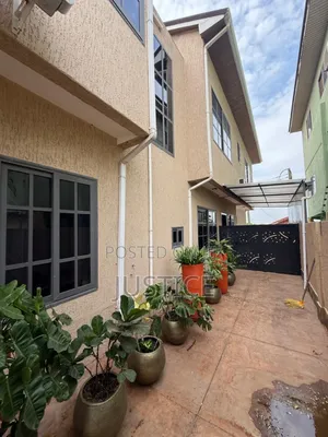 3bdrm House in Spintex, Baatsona Total for rent
