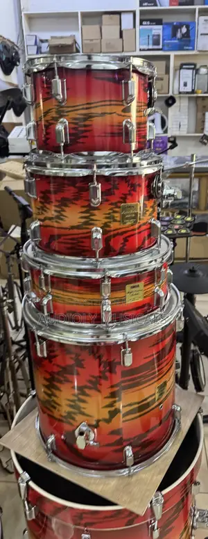 Two Cymbals 5-Set Yamaha Drum