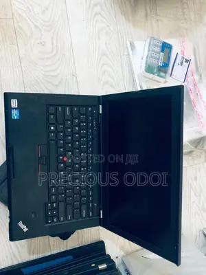Laptop Lenovo ThinkPad T430s 8GB Intel Core i7 HDD+SSD 320GB