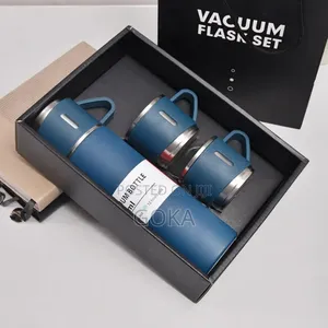 Double-Wall Thermal Mug Water Bottle Gift Set 2 Extra Cups