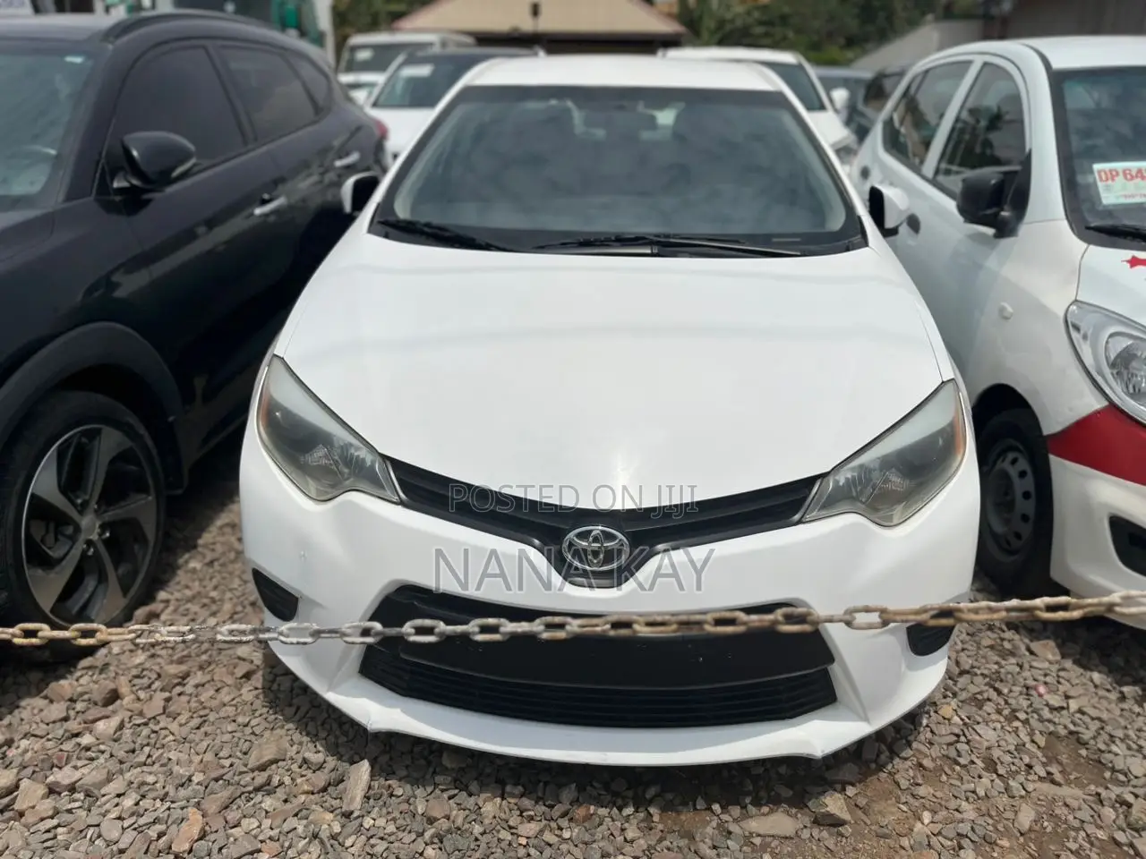 Toyota Corolla LE 4dr Sedan (1.8L 4cyl CVT) 2016 White