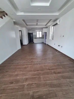 3bdrm House in Ashaley Botwe, School Junction for rent