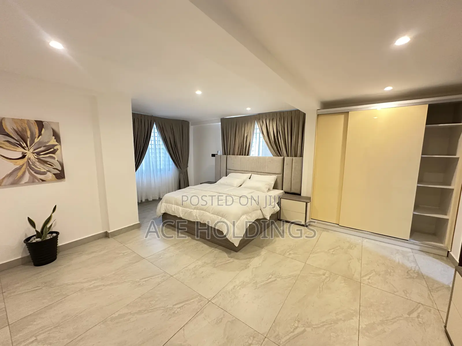 Furnished 3bdrm Penthouse in Peace Bee, Ashaley Botwe for rent