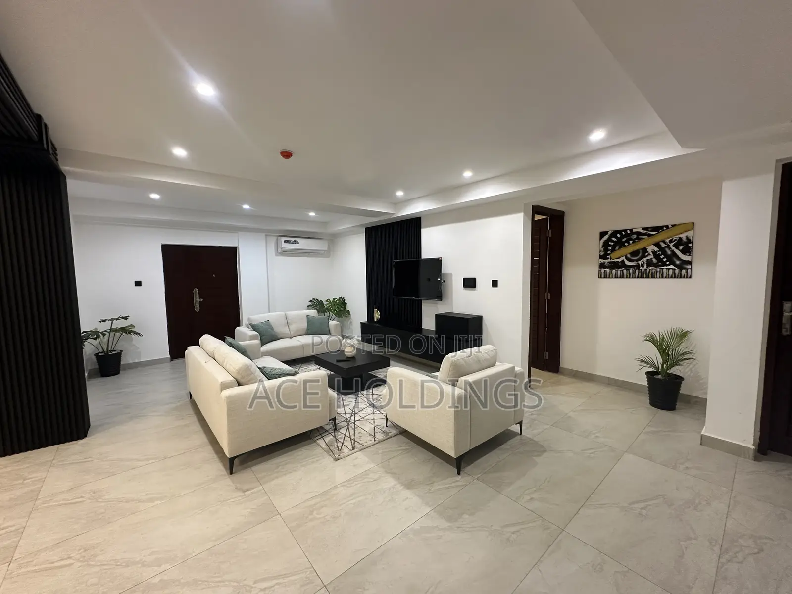 Furnished 3bdrm Penthouse in Peace Bee, Ashaley Botwe for rent