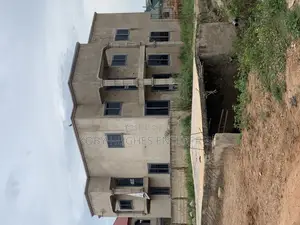 5bdrm House in Adenta for sale