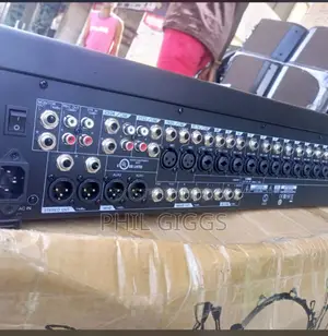 Behringer X32 Compact Mixer Board