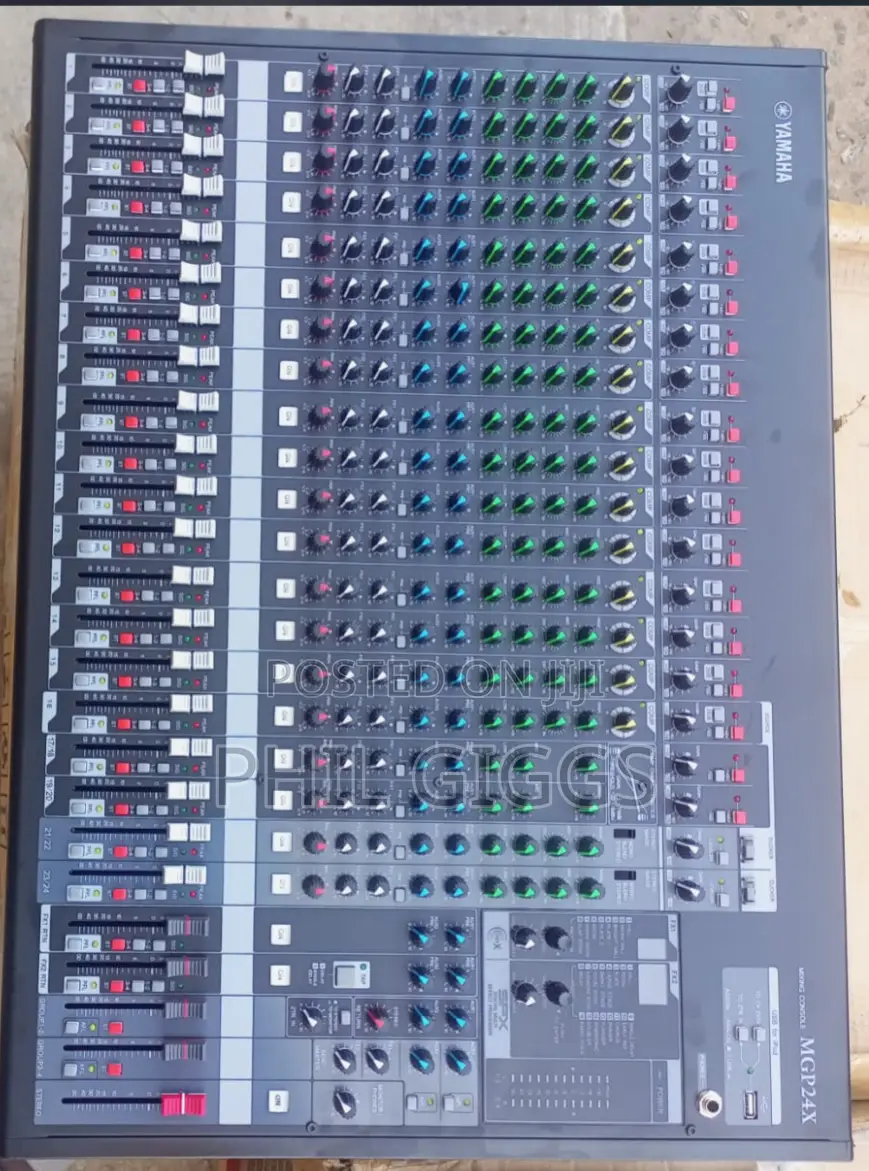 Behringer X32 Compact Mixer Board