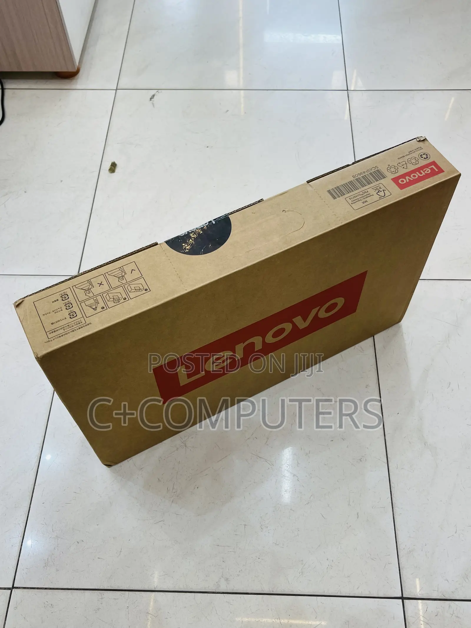 New Laptop Lenovo V15 16GB Intel Core i7 SSD 512GB
