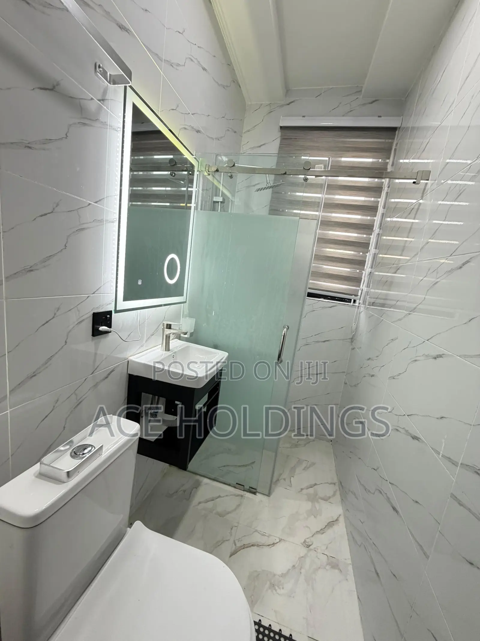 4bdrm Mansion in Borteyman - Tema for sale