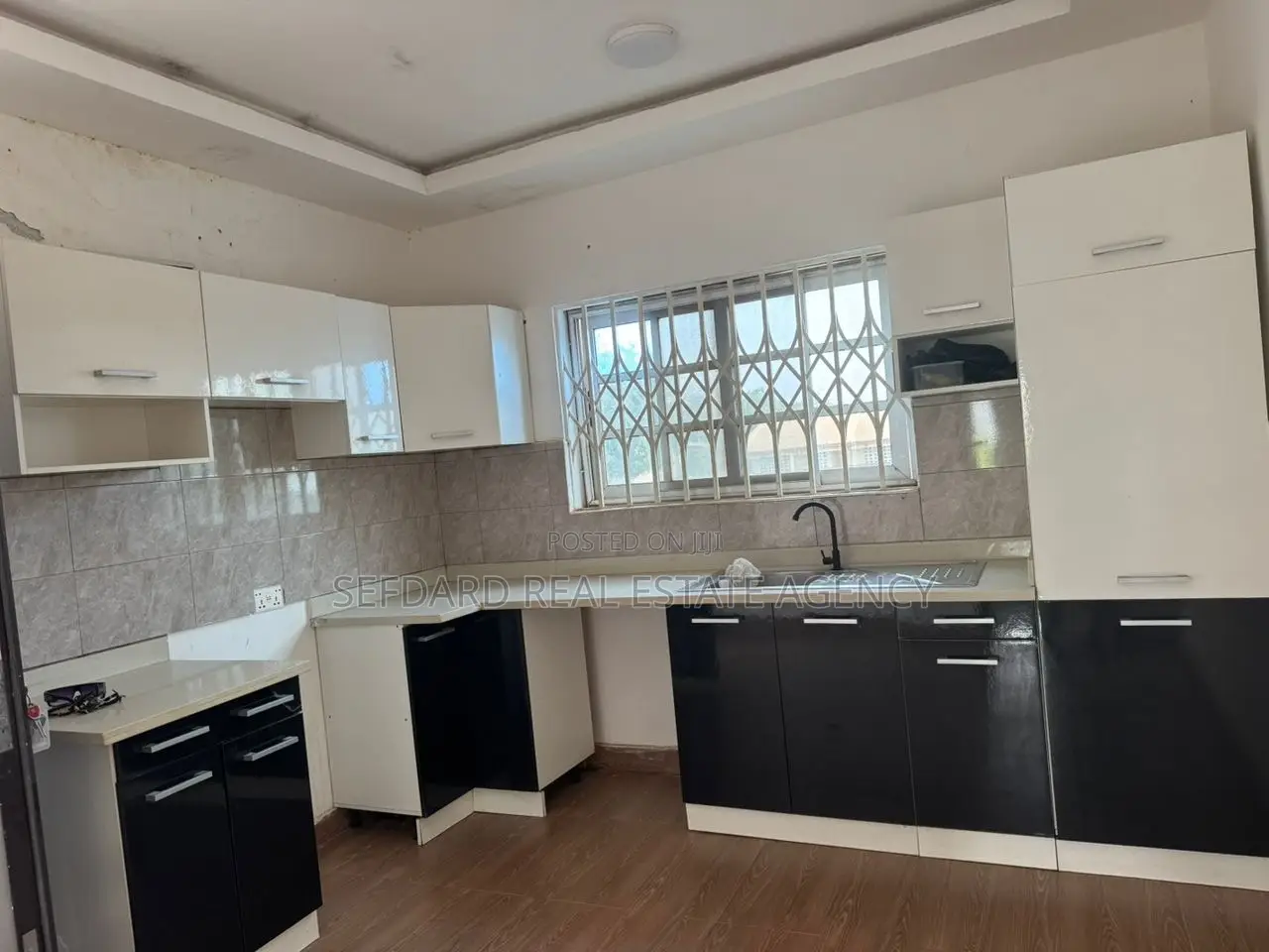 3bdrm Apartment in Sefdard Properties, Amasaman for rent