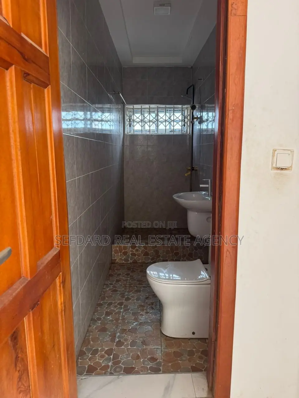 3bdrm Apartment in Sefdard Properties, Amasaman for rent