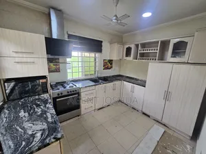 3bdrm House in Manet Viile Estate for rent