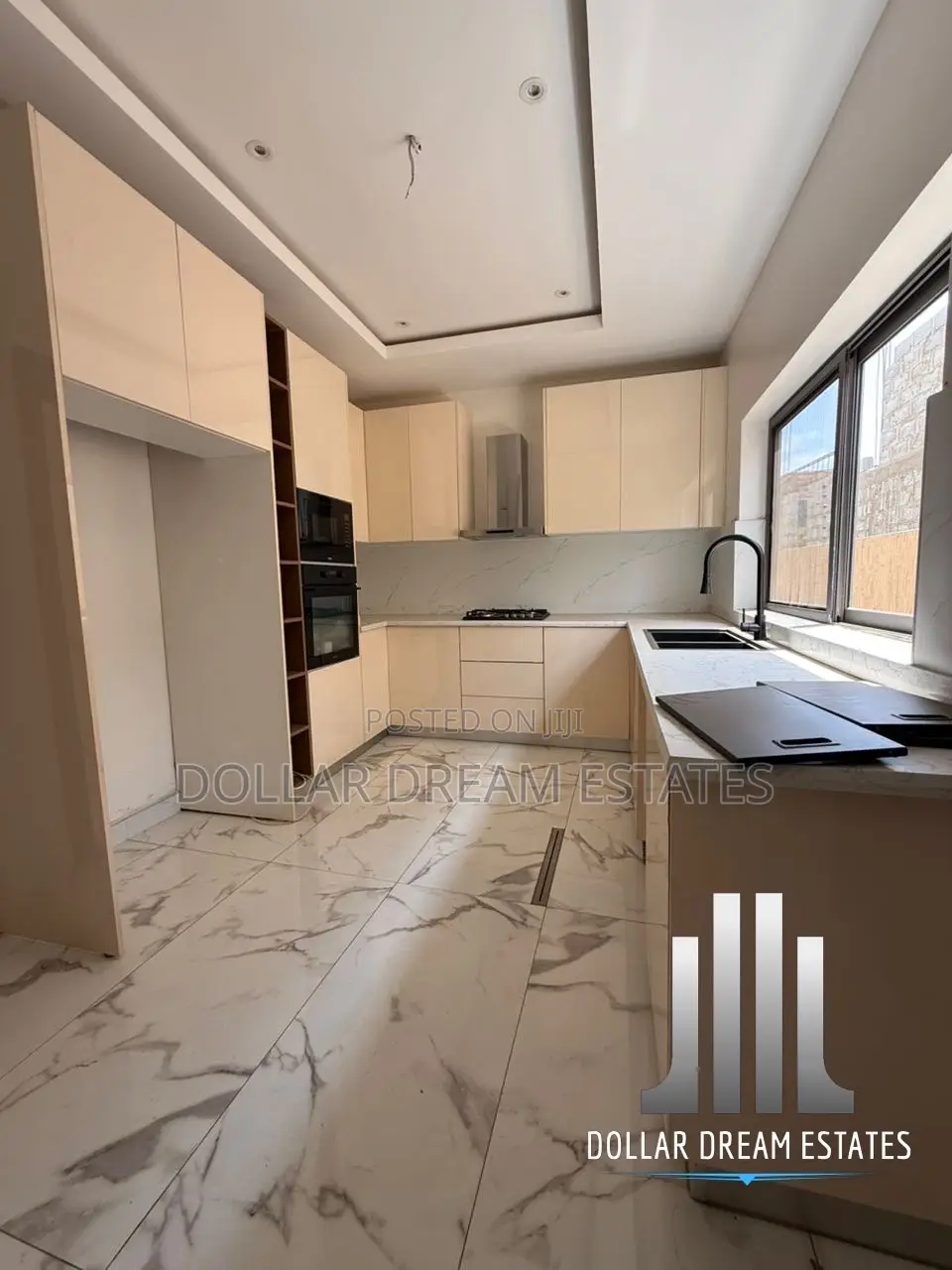 3bdrm House in East Legon for sale