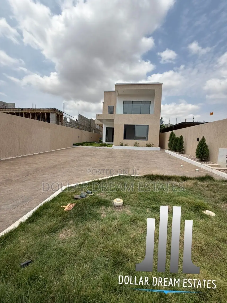 3bdrm House in East Legon for sale