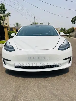 Tesla Model 3 2020 White