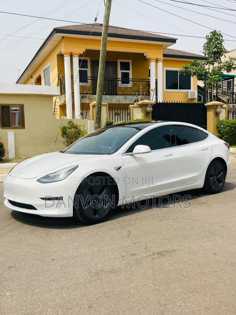 Tesla Model 3 2020 White