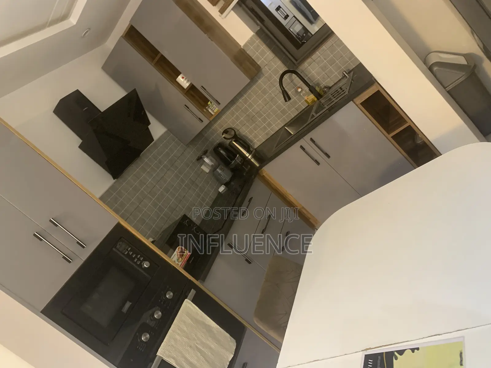 Furnished 2bdrm Apartment in School Junction, East Legon for rent