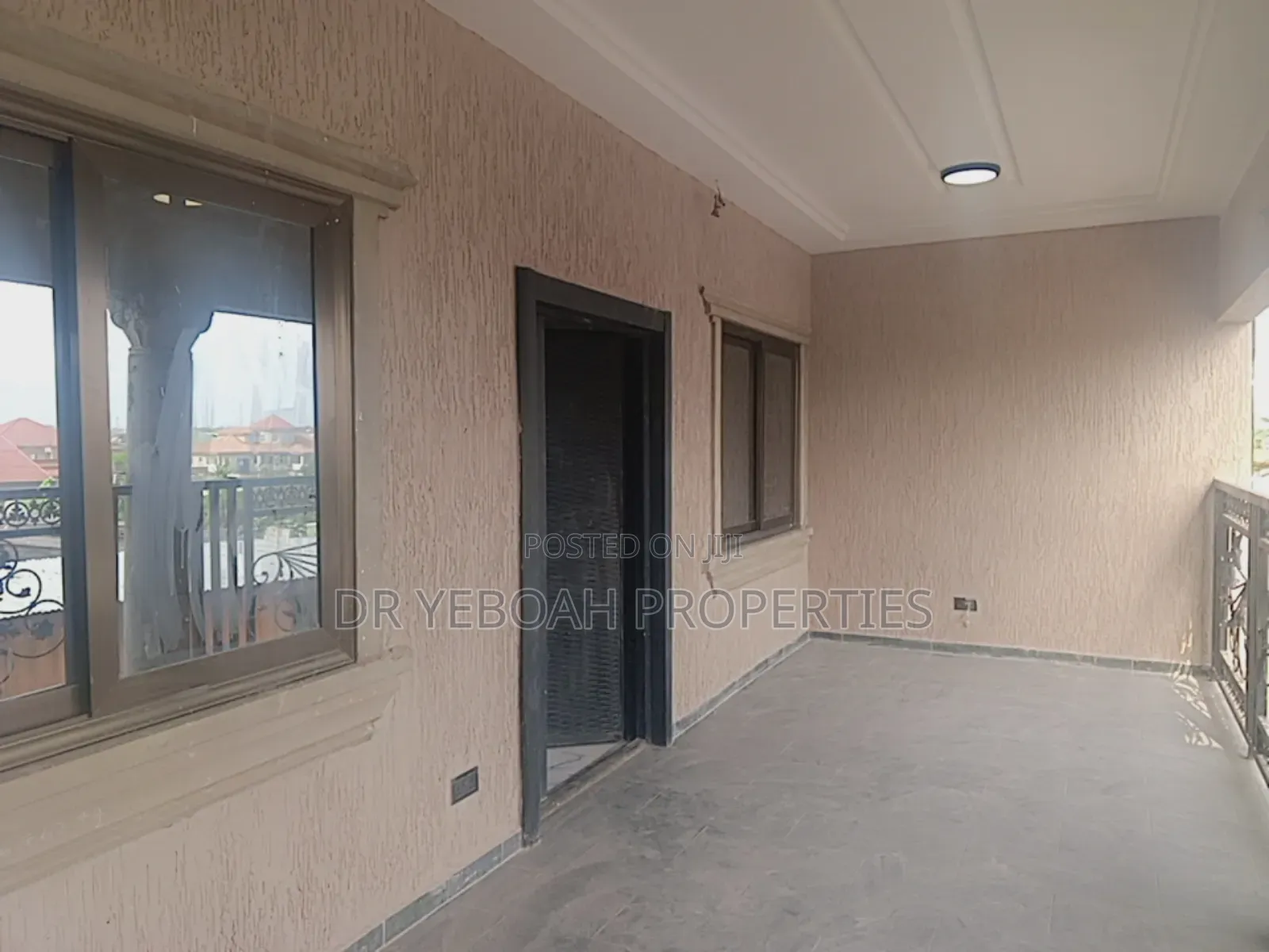 2bdrm Apartment in Luxury- 2 Bedrooms for rent