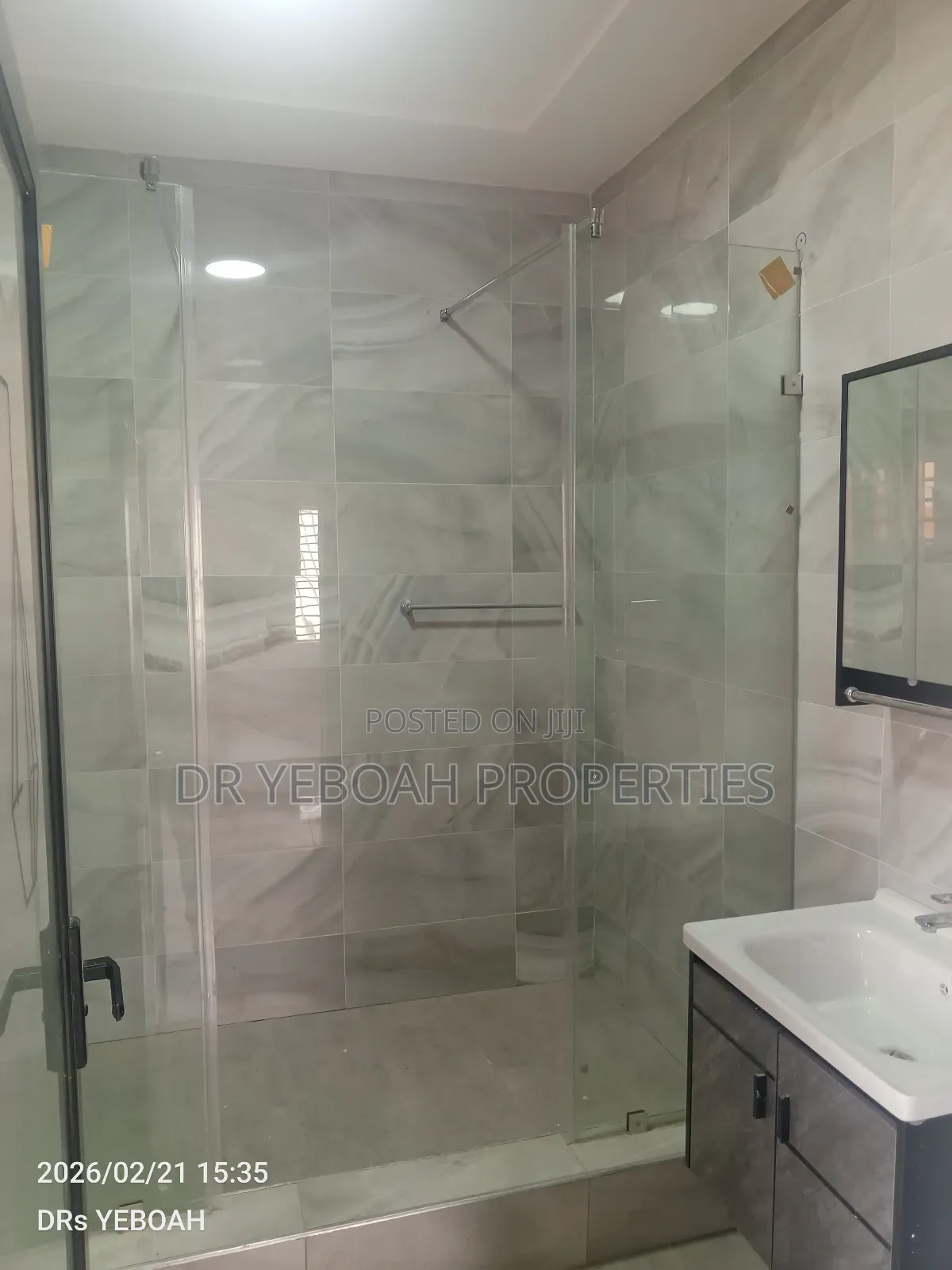 2bdrm Apartment in Luxury- 2 Bedrooms for rent