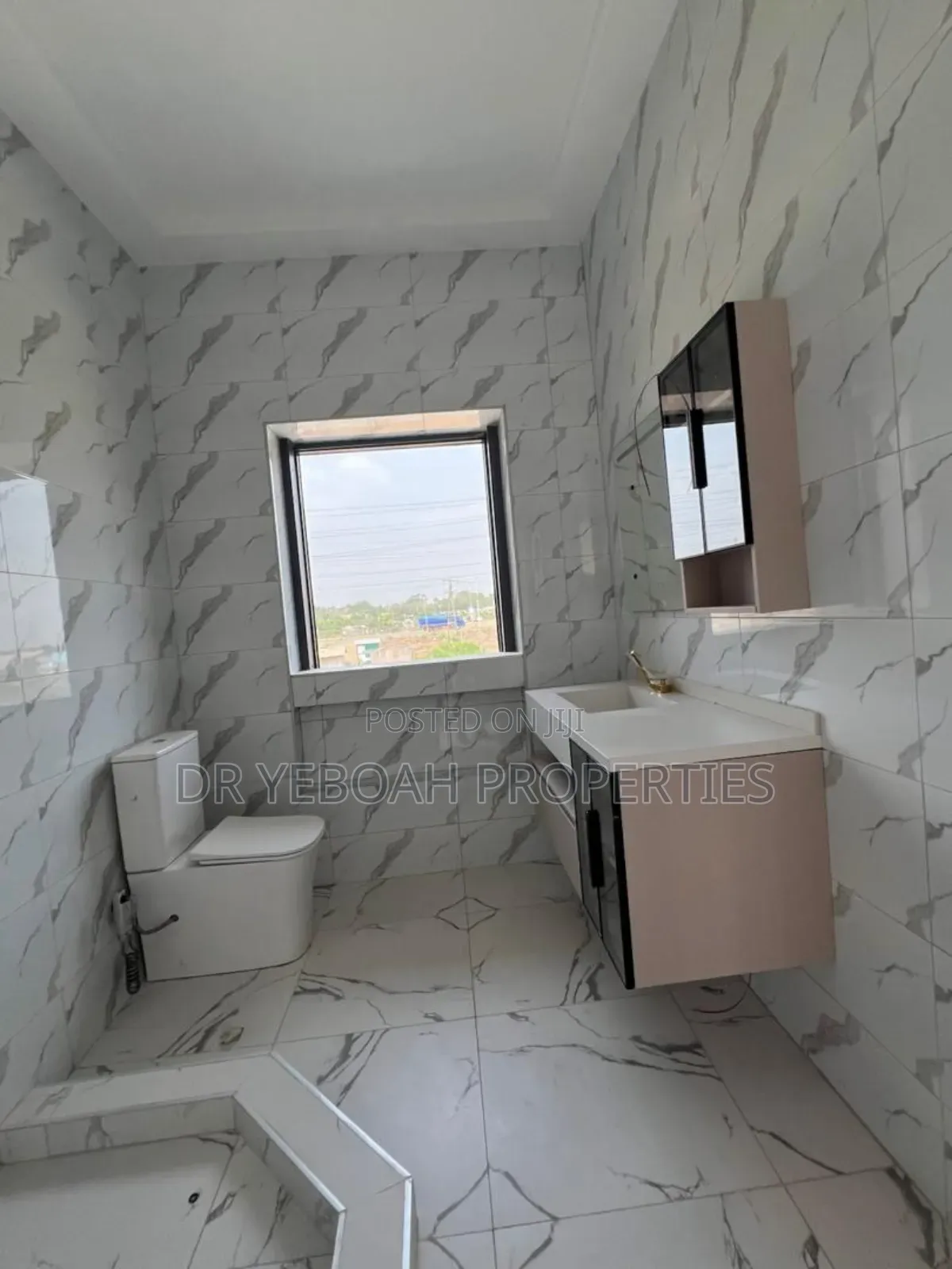 4bdrm Duplex in Accra Borteiman:- 4, Tema Metropolitan for sale