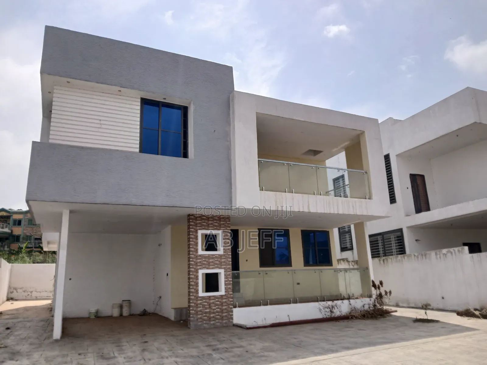 4bdrm House in Hiltop Executive, Kumasi Metropolitan for sale