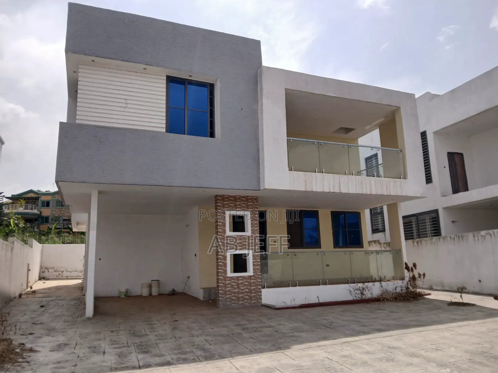 4bdrm House in Hiltop Executive, Kumasi Metropolitan for sale