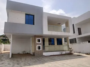 4bdrm House in Hiltop Executive, Kumasi Metropolitan for sale