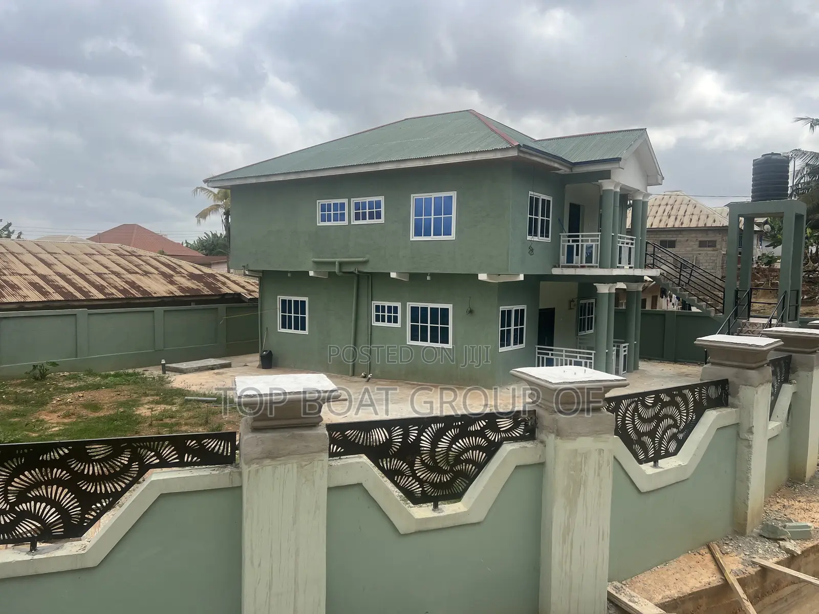 5bdrm House in Top Boat Group Of, Kumasi Metropolitan for sale