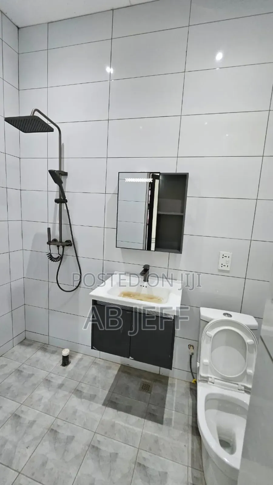 5bdrm House in Agric Kromoase, Kumasi Metropolitan for sale