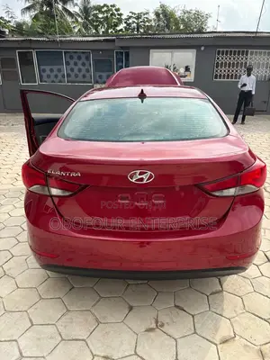 Hyundai Elantra SE 4dr Sedan (1.8L 4cyl 6A) 2014 Red