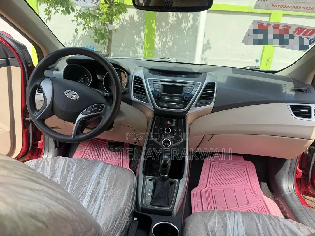 Hyundai Elantra 2016 Red