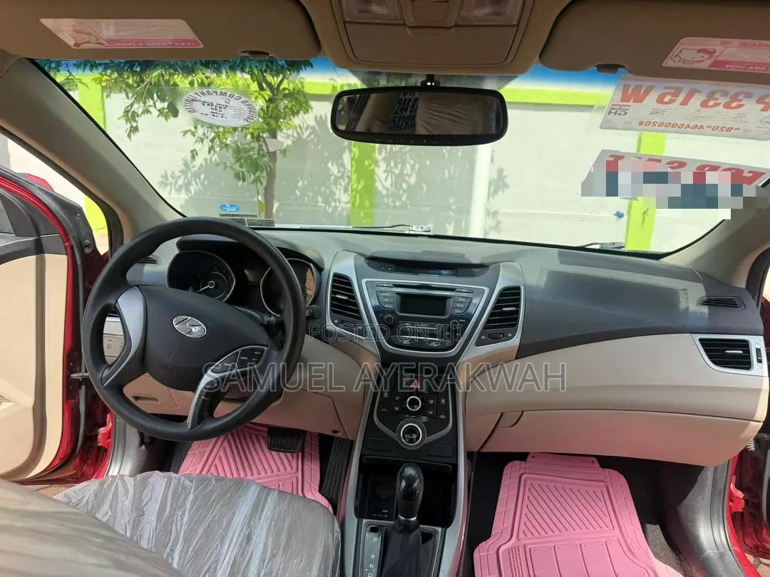 Hyundai Elantra 2016 Red