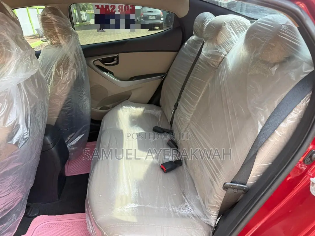 Hyundai Elantra 2016 Red