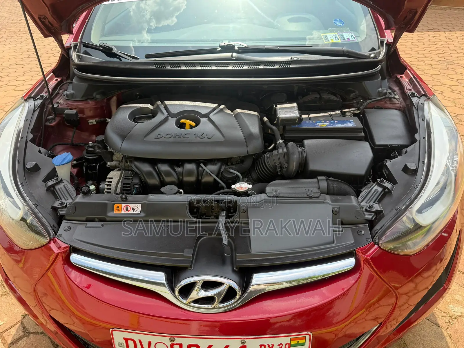 Hyundai Elantra 2016 Red