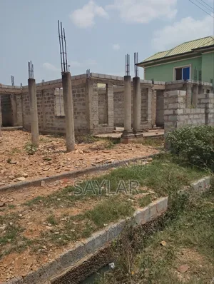 4bdrm Mansion in Enjoyy Estates, Tema Metropolitan for sale