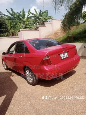 Ford Focus 2005 Red