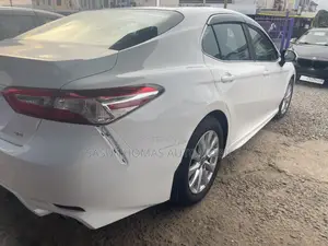 Toyota Camry 2020 White