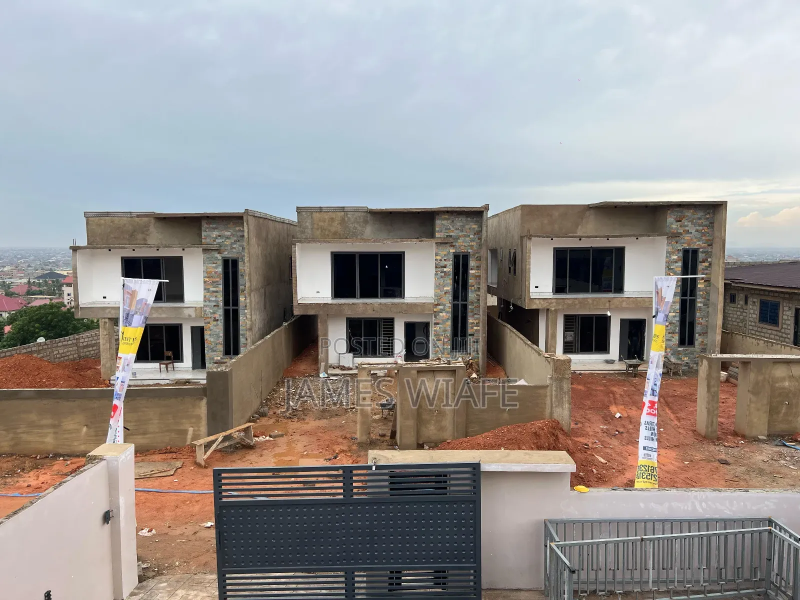 4bdrm House in Kent Homes, Accra Metropolitan for sale
