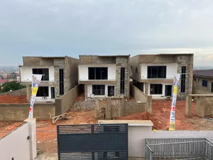 4bdrm House in Kent Homes, Accra Metropolitan for sale