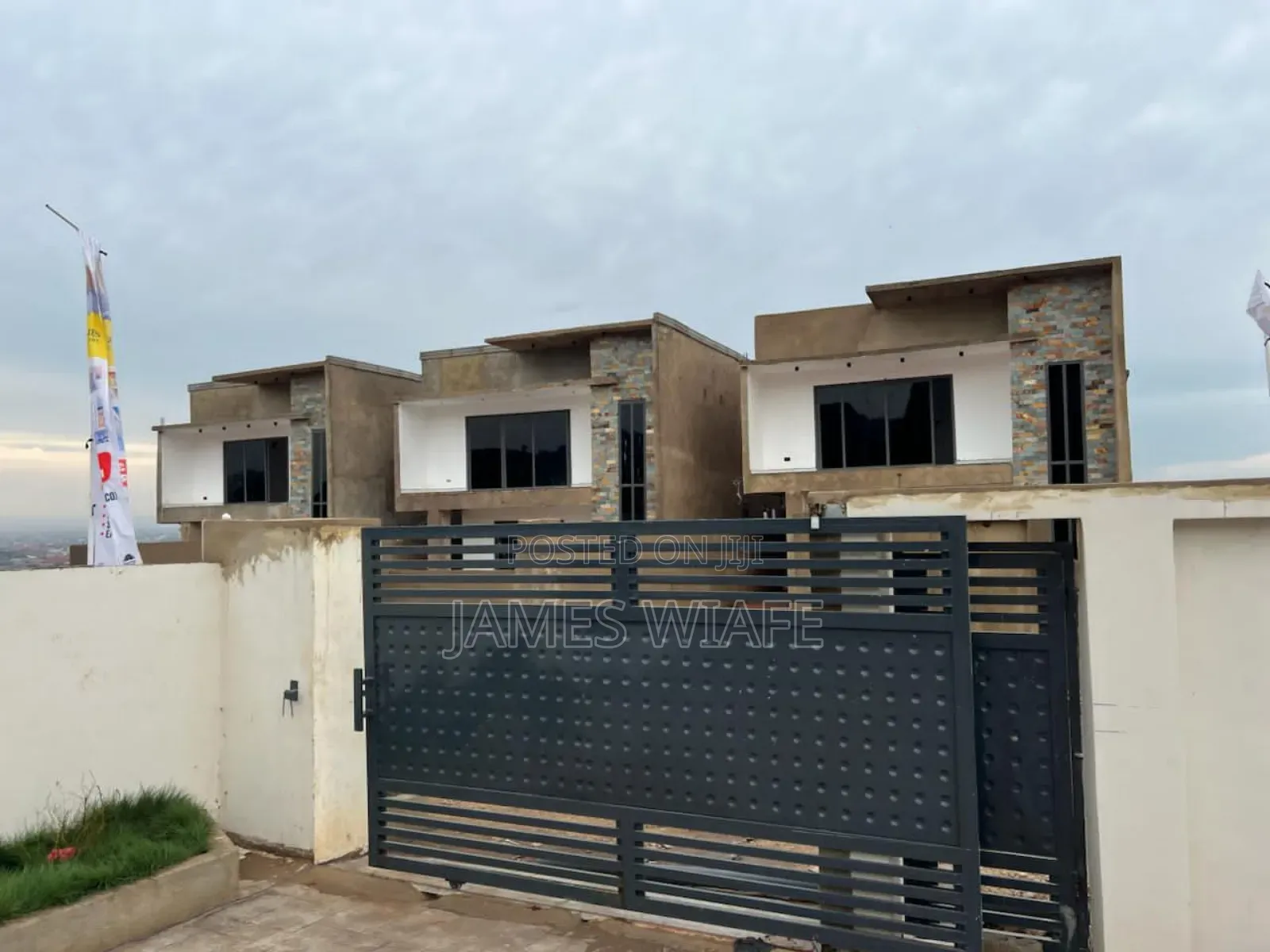 4bdrm House in Kent Homes, Accra Metropolitan for sale