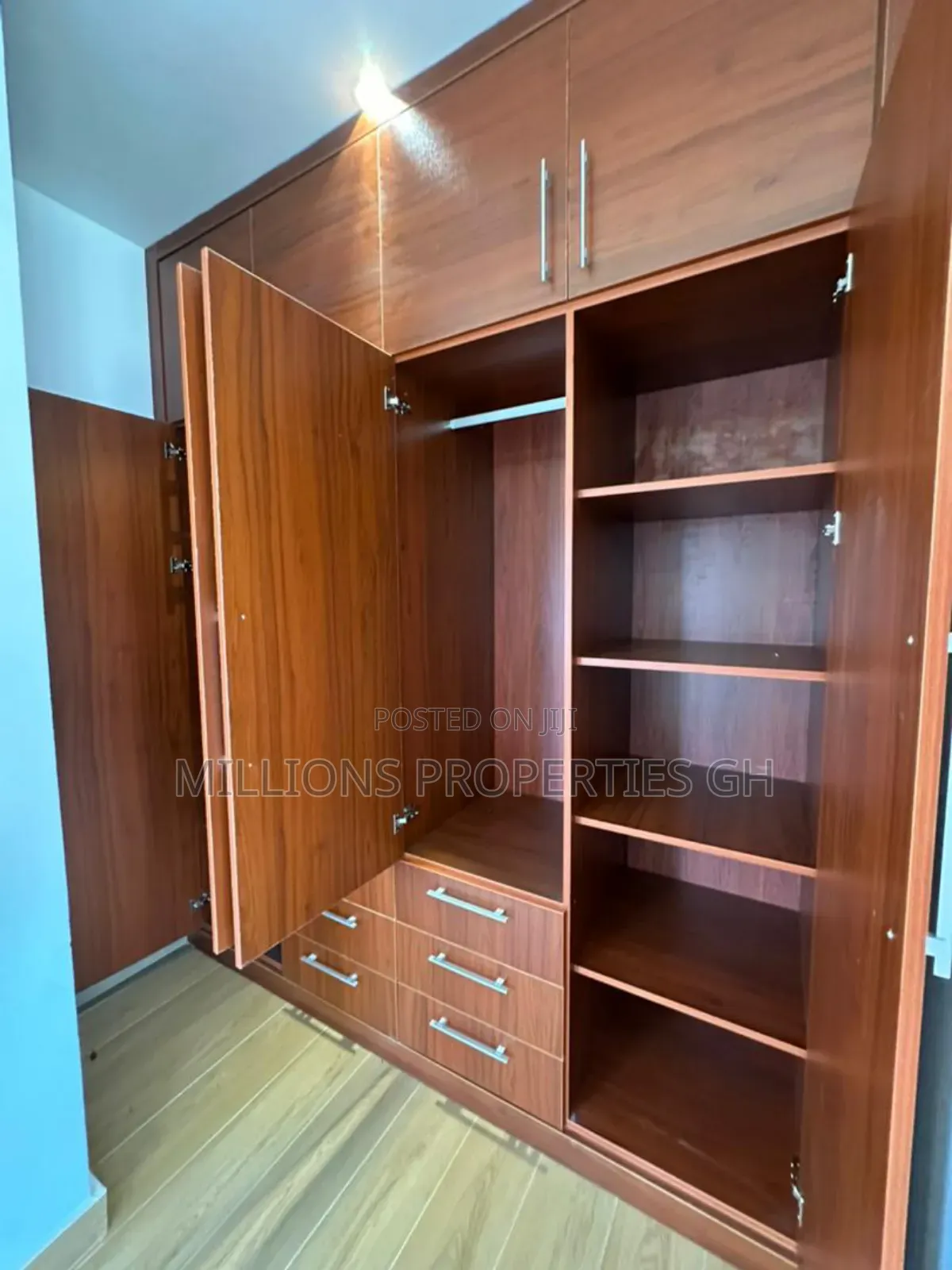 Furnished 5bdrm House in Millions Properties, ECOMOG for sale