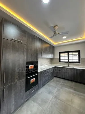 Furnished 5bdrm House in Millions Properties, ECOMOG for sale