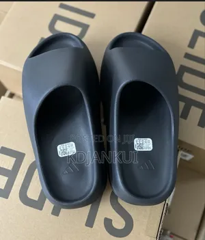 Yeezy Slides