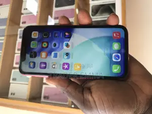 Apple iPhone 11 64 GB Red