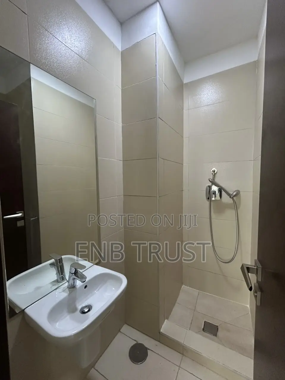 3bdrm Apartment in Cantonments, US Embassy Area for rent
