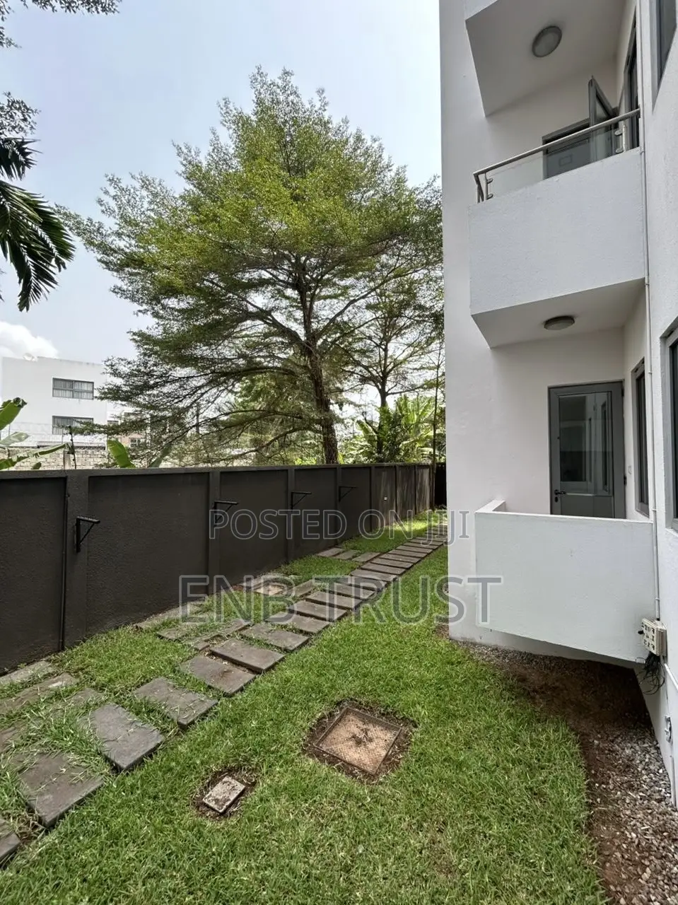 3bdrm Apartment in Cantonments, US Embassy Area for rent